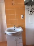 Rekonstrukce koupelny a wc v činžovním domě Třebíč