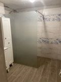 Rekonstrukce koupelny v řadovém RD s walk-in stěnou