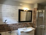 Rekonstrukce RD - koupelna s vanou a sprchovým koutem