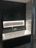 Koupelny v novostavbě řadového RD Na Kopcích